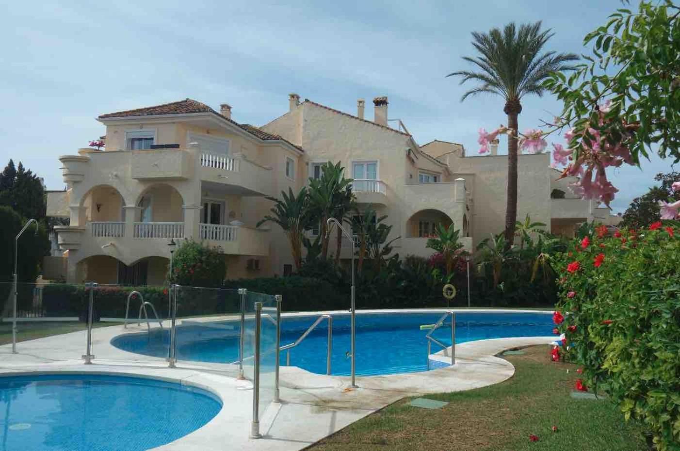 Apartment In El Paraiso - Near Puerto Banus 에스테포나 외부 사진